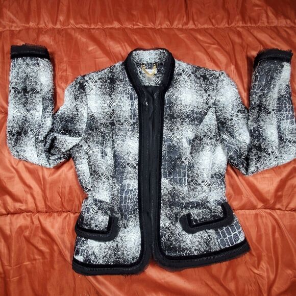 Cache Jackets & Blazers - Gorgeous! Cache Gnarled Graphic Tweed Blazer Size 4 100% Polyester‎